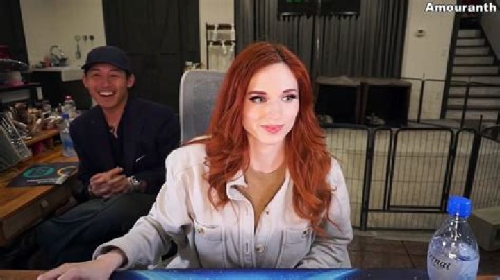 Amouranth: Boyfriend, Family, Setup, Prize Money & Net Worth
