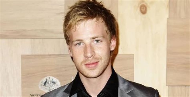 Angus McLaren Height, Weight, Net Worth, Age, Birthday, Wikipedia, Who, Nationality, Biography