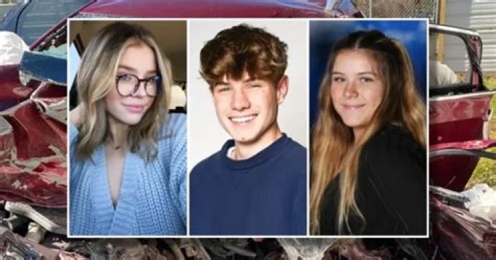 
Christopher Simmons Car Accident – Death Cause – Parents And Siblings Family 