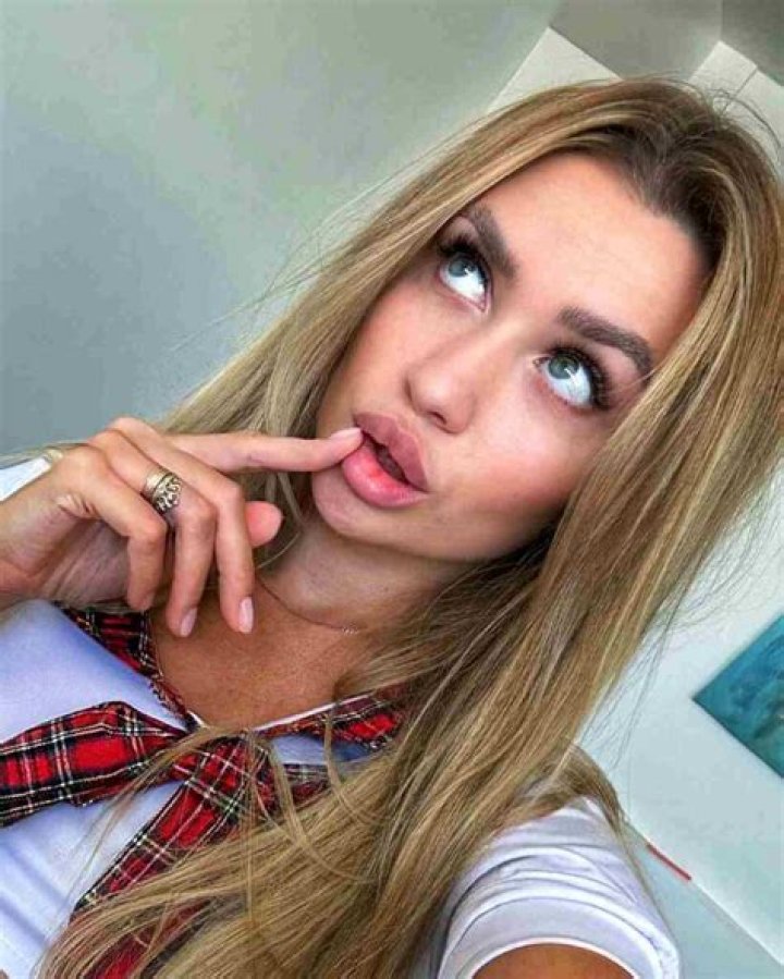 Colors Of Autumn Height, Weight, Net Worth, Age, Birthday, Wikipedia, Who, Nationality, Biography