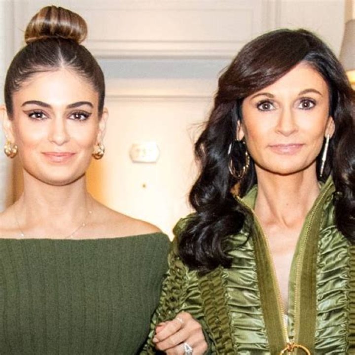 Did Miriam Haart And Nathalie Break Up? My Unorthodox Life Couple