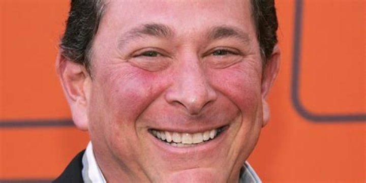 
Don Stark (aka Bob Pinciotti on That ’70s Show) Wiki Bio, net worth, wife 