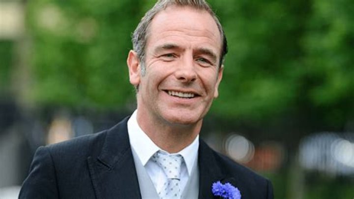 Ed Robson Height, Weight, Net Worth, Age, Birthday, Wikipedia, Who, Nationality, Biography