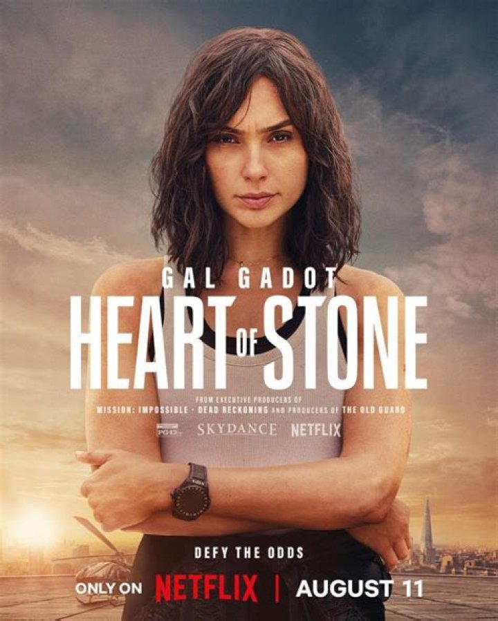 
Gal Gadot Debuts ‘Extremely Epic’ First Footage of Upcoming Netflix Spy Movie ‘Heart of Stone’ 