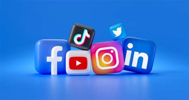 
Is Elon Musk the new Facebook owner? Truth debunked as rumors emerge on internet about the Twitter CEO buying another social media platform 