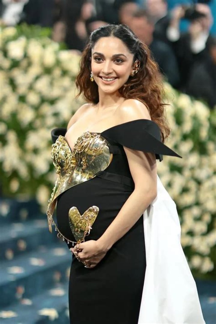 
Is Kiara Advani Really Pregnant? The Shershaah Actress Sparks Expecting Rumors 