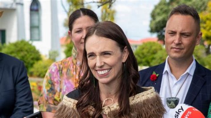 
Jacinda Ardern Relationship: Is She A Lesbian? Politician Boyfriend And Net Worth 