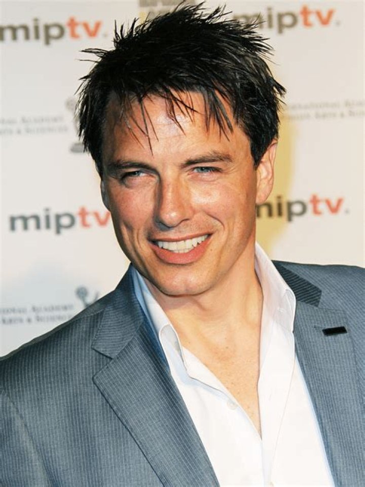 John Barrowman Height, Weight, Net Worth, Age, Birthday, Wikipedia, Who, Nationality, Biography