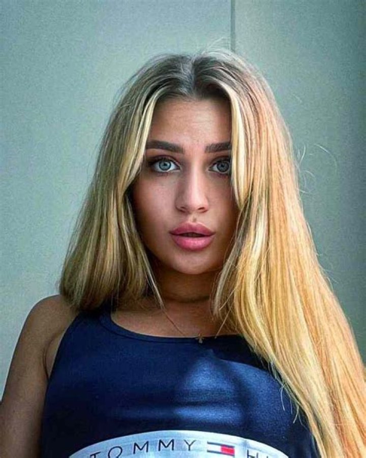
Kelsie Goglia Height, Weight, Net Worth, Age, Birthday, Wikipedia, Who, Nationality, Biography 