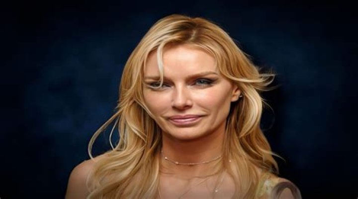 Kimberley Conrad Height, Weight, Net Worth, Age, Birthday, Wikipedia, Who, Nationality, Biography