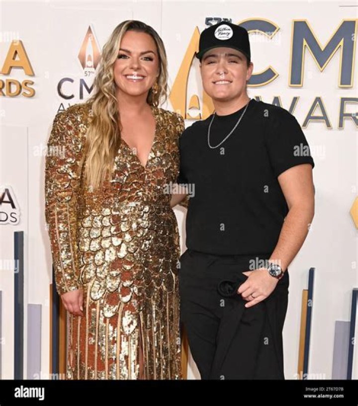 
Meet Daira Eamon: Everything About Country Singer Lily Rose’s Wife 