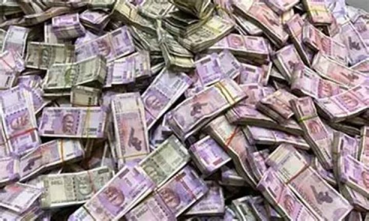 
MP Police raids bishop’s house and office, recovers huge stack of cash 