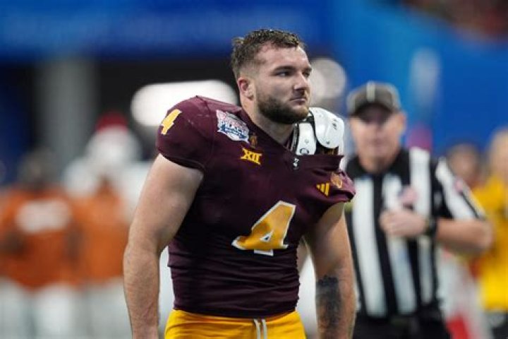 
NFL: Who is Cam Smith? 