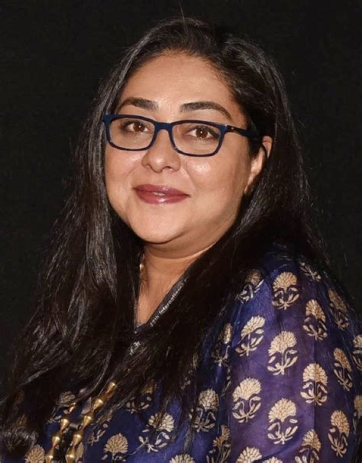 Phoenix Gulzar Height, Weight, Net Worth, Age, Birthday, Wikipedia, Who, Nationality, Biography