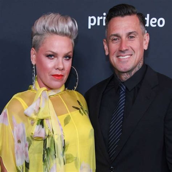 
Pink’s Husband Carey Hart Says He’s ‘Feeling Great’ After His Neck Surgery 