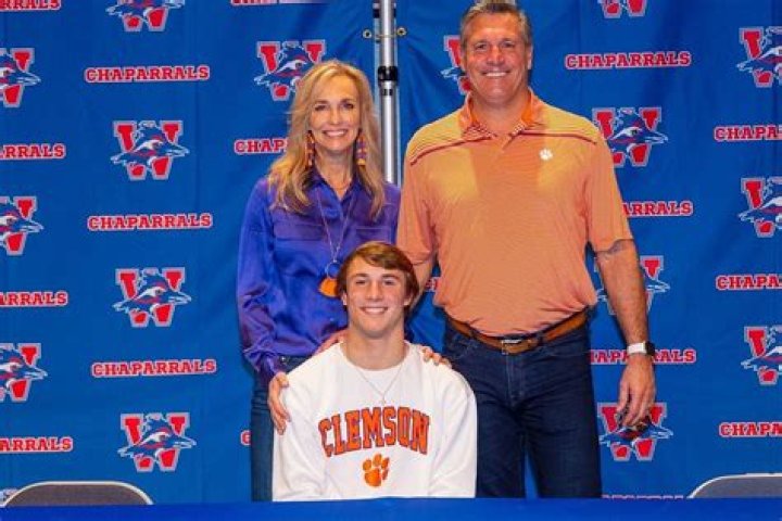 
Who are Klubnik Clemsons Parents? Klubnik Clemson Biography, Parents Name, Nationality and More 