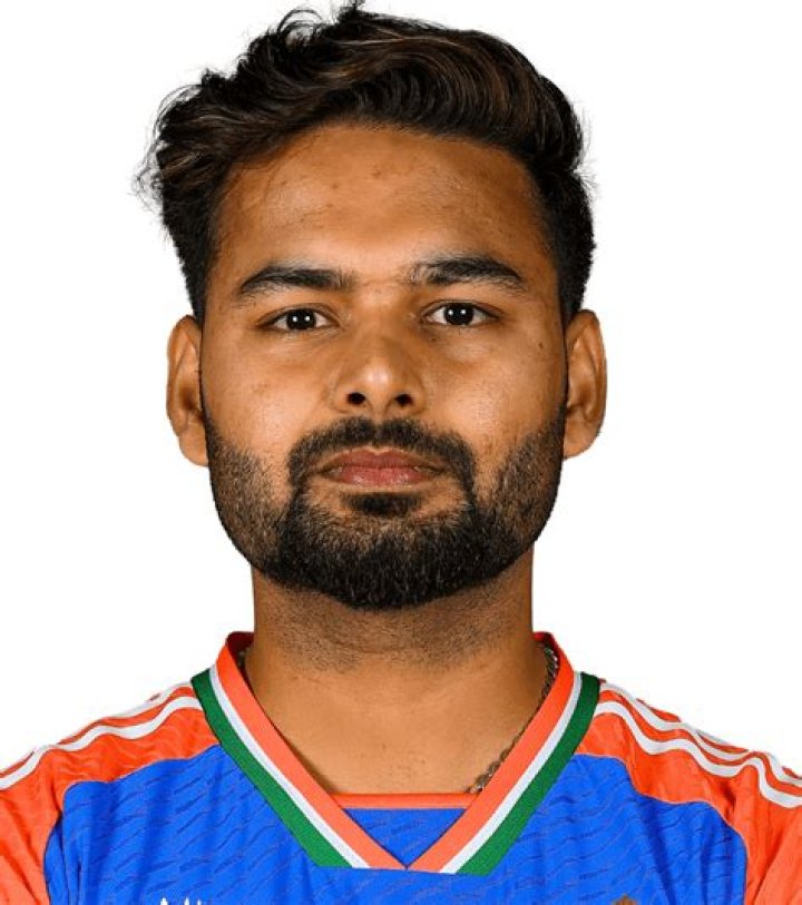 
Who are Rishabh Pants Parents? Rishabh Pant Biography, Parents Name, Nationality and More 