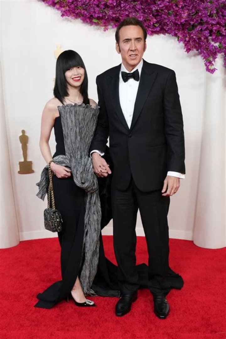 
Who Is Nicolas Cage Wife Erika Koike? Family Kids And Net Worth 