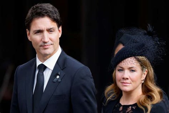 Yan England Conjointe Or Spouse -Who Is He Married To?
